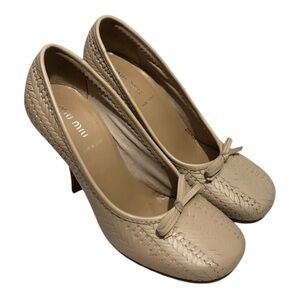 Miu Miu Beige Braided Leather Bow Pumps